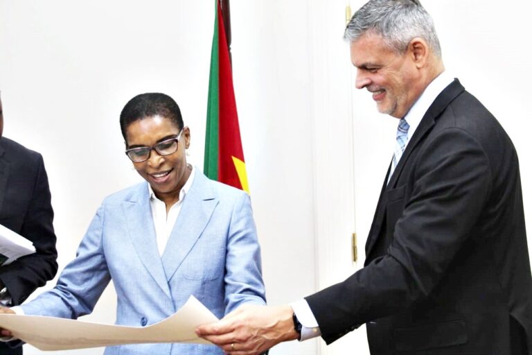 B4c60103 59e9 4fd3 Acc2 D8b7a077a28f